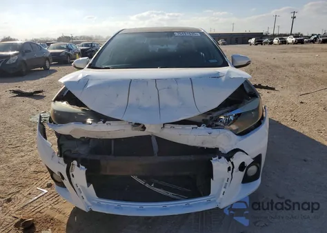 2015 Toyota Corolla S Plus z USA, uszkodzony, nr VIN 5YFBURHE4FP291389